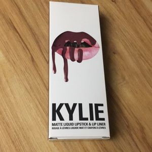 Kylie lip kit love bite